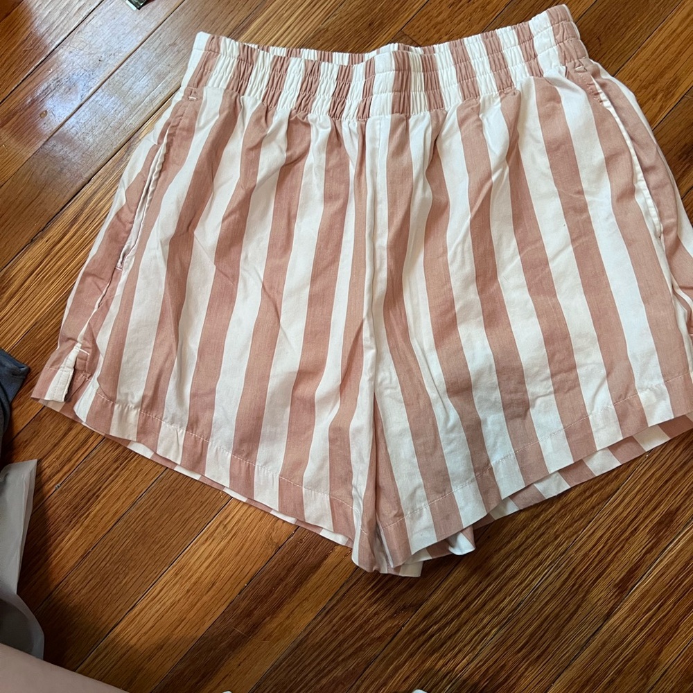 Abercrombie & Fitch High Waist Tan and White Shorts